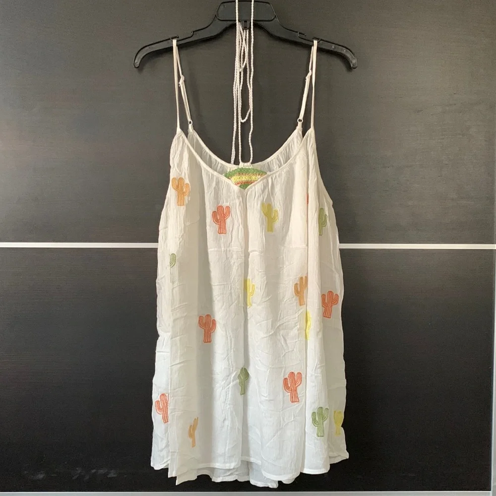 Francesca’s Collection White Cactus Swim Coverup